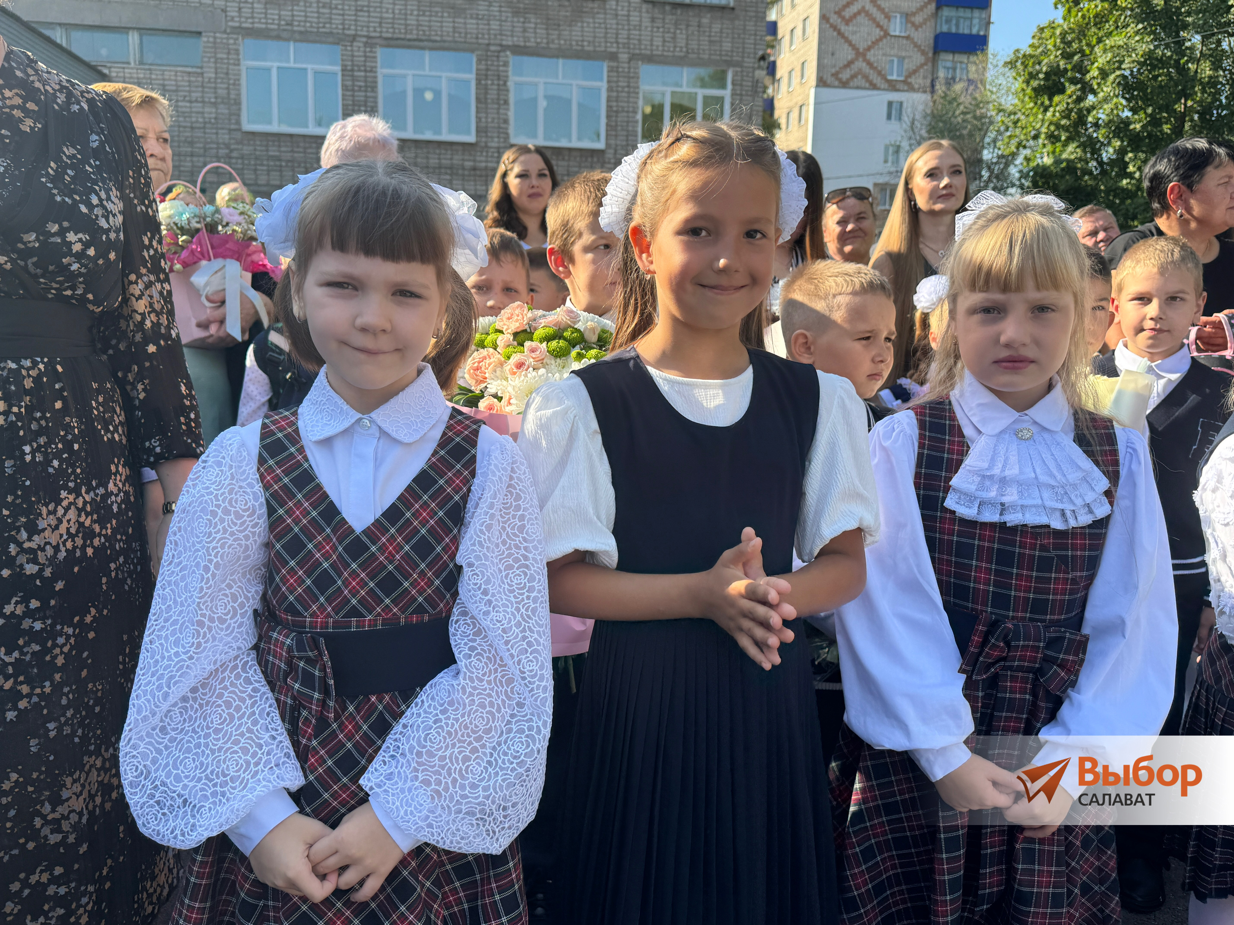 В школе №18 Салавата в День знаний прошла торжественная линейка