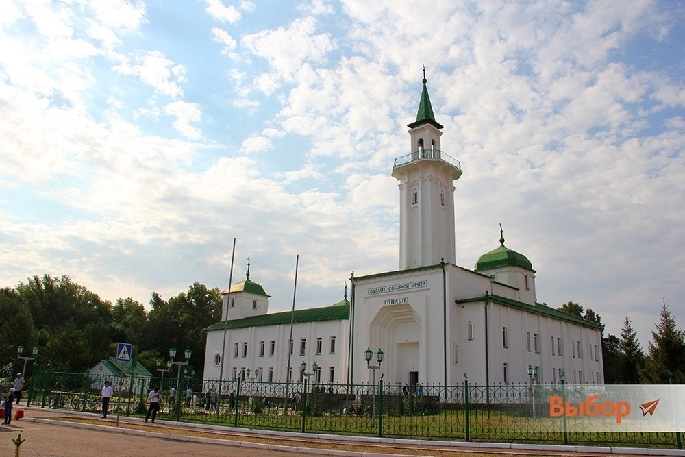 Глава Башкирии Радий Хабиров поздравил жителей с праздником Ураза-байрам