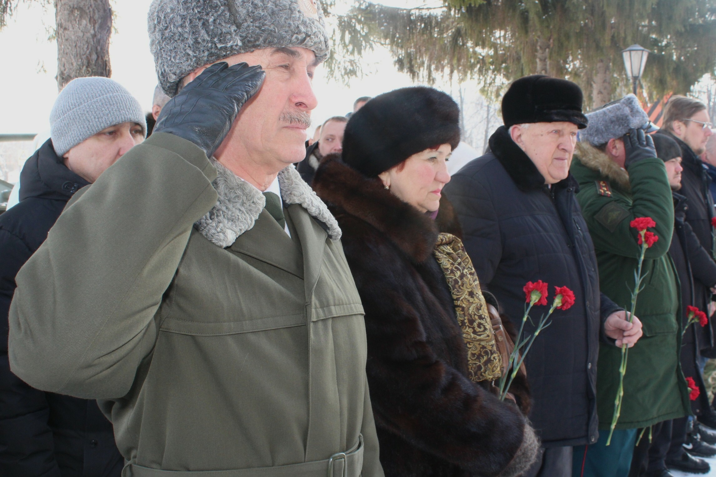 В День защитника Отечества на мемориале «Вечный огонь» в Салавате прошел митинг