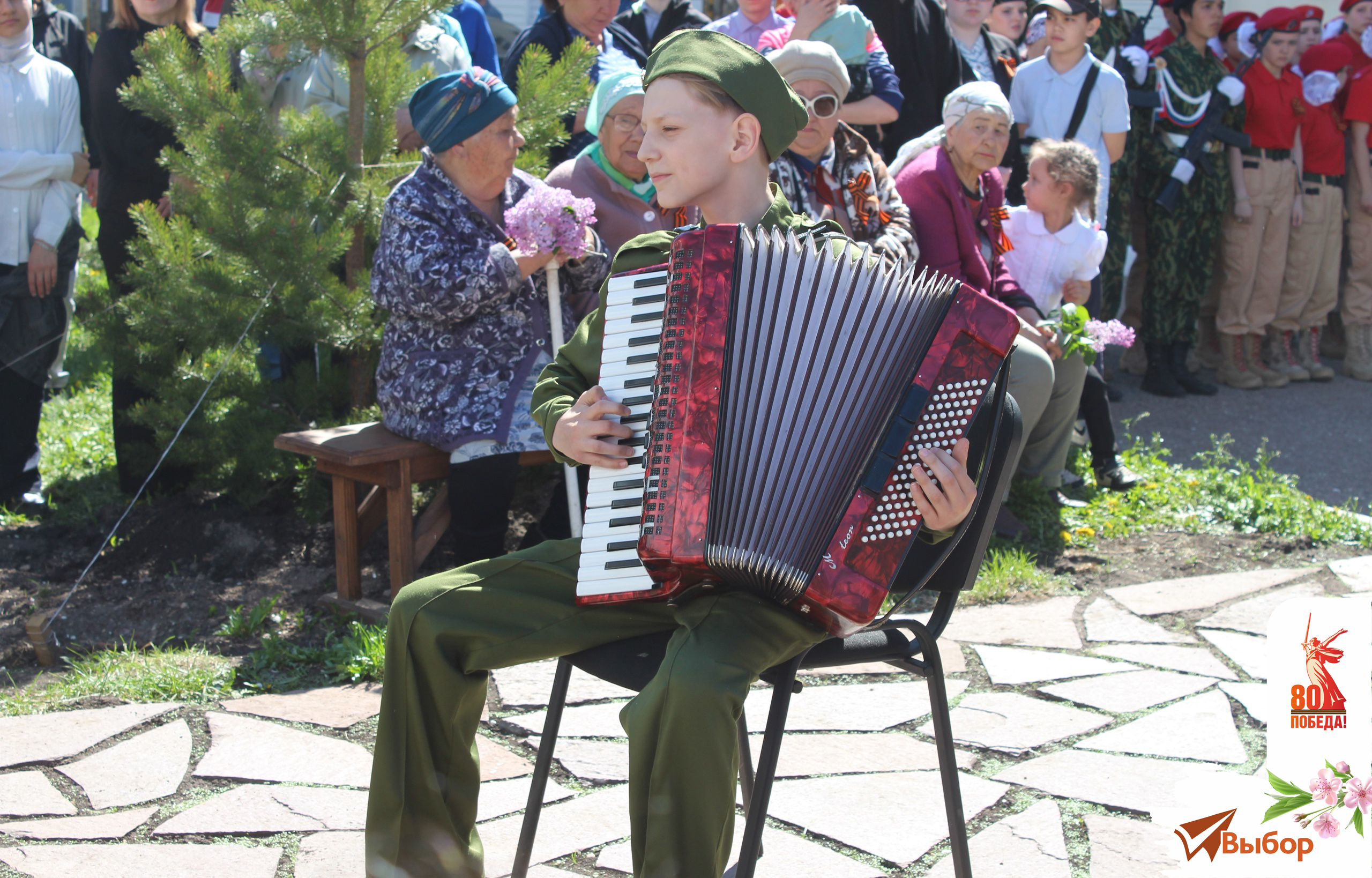 В Салавате поздравили ветерана Великой Отечественной войны Владимира Пискарева