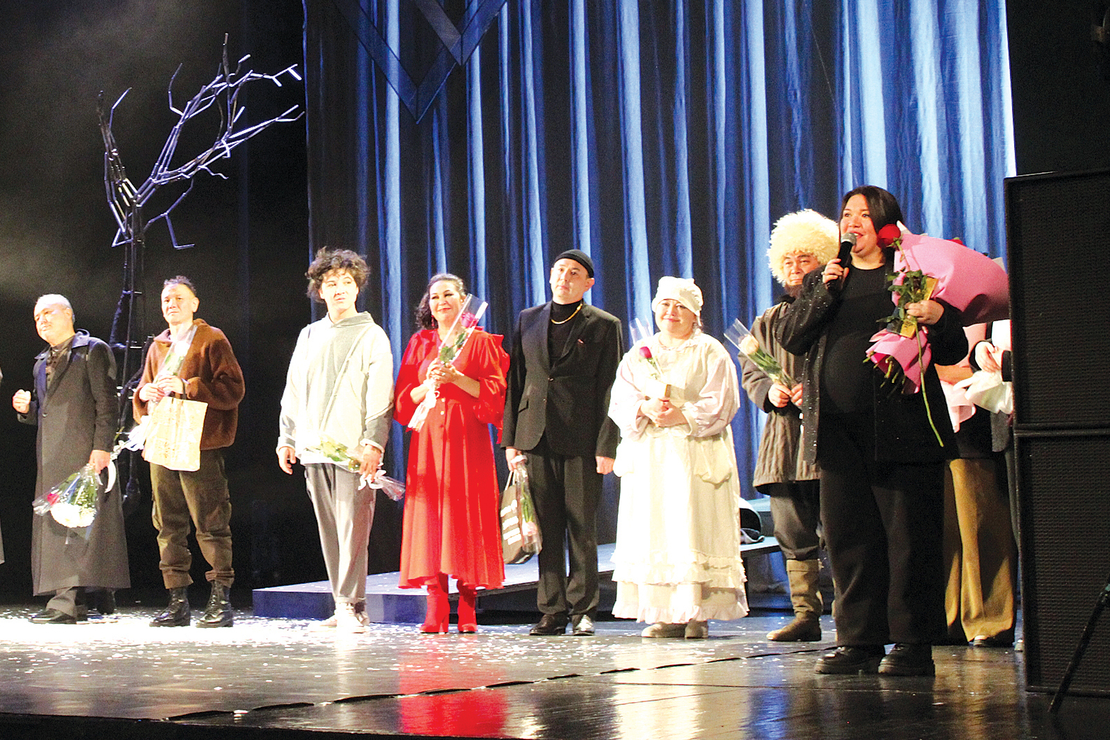 В Салавате драмтеатр представил премьеру «Жил-был...»