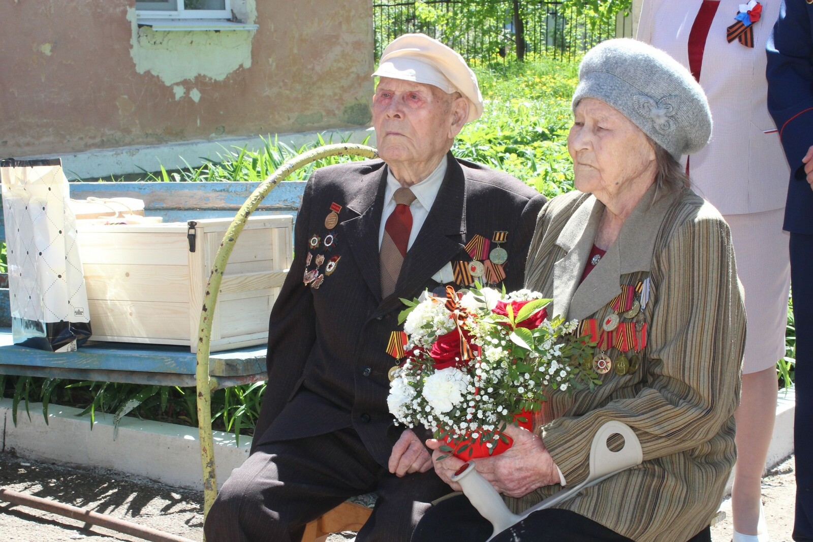 В Салавате поздравили ветерана Великой Отечественной войны Никифора Елисеева