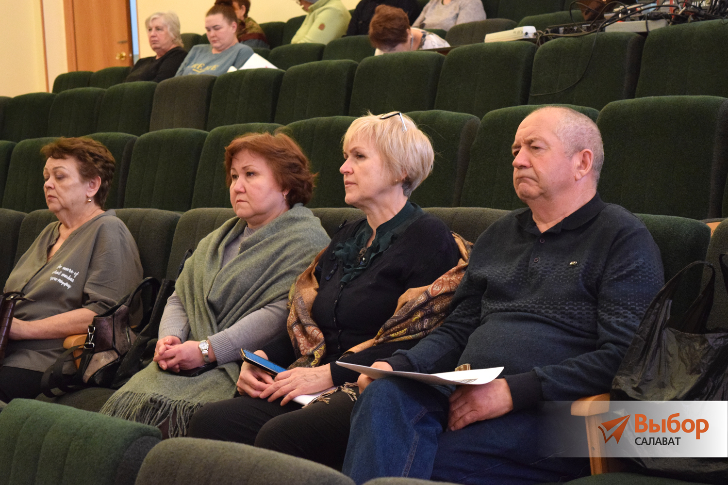 Жителям Салавата объяснили, за кем охотятся мошенники?