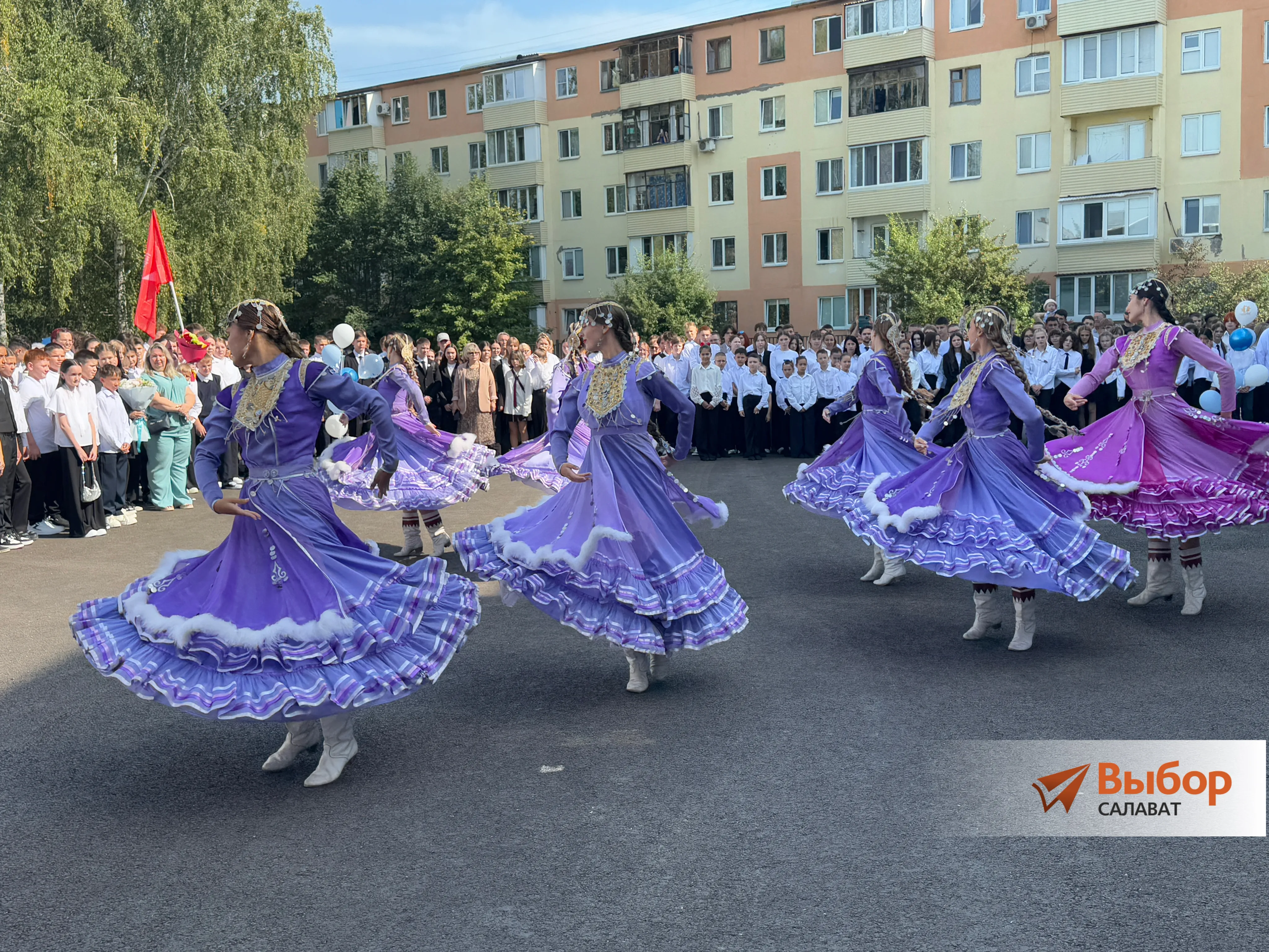 В школе № 7 Салавата прозвенел первый звонок