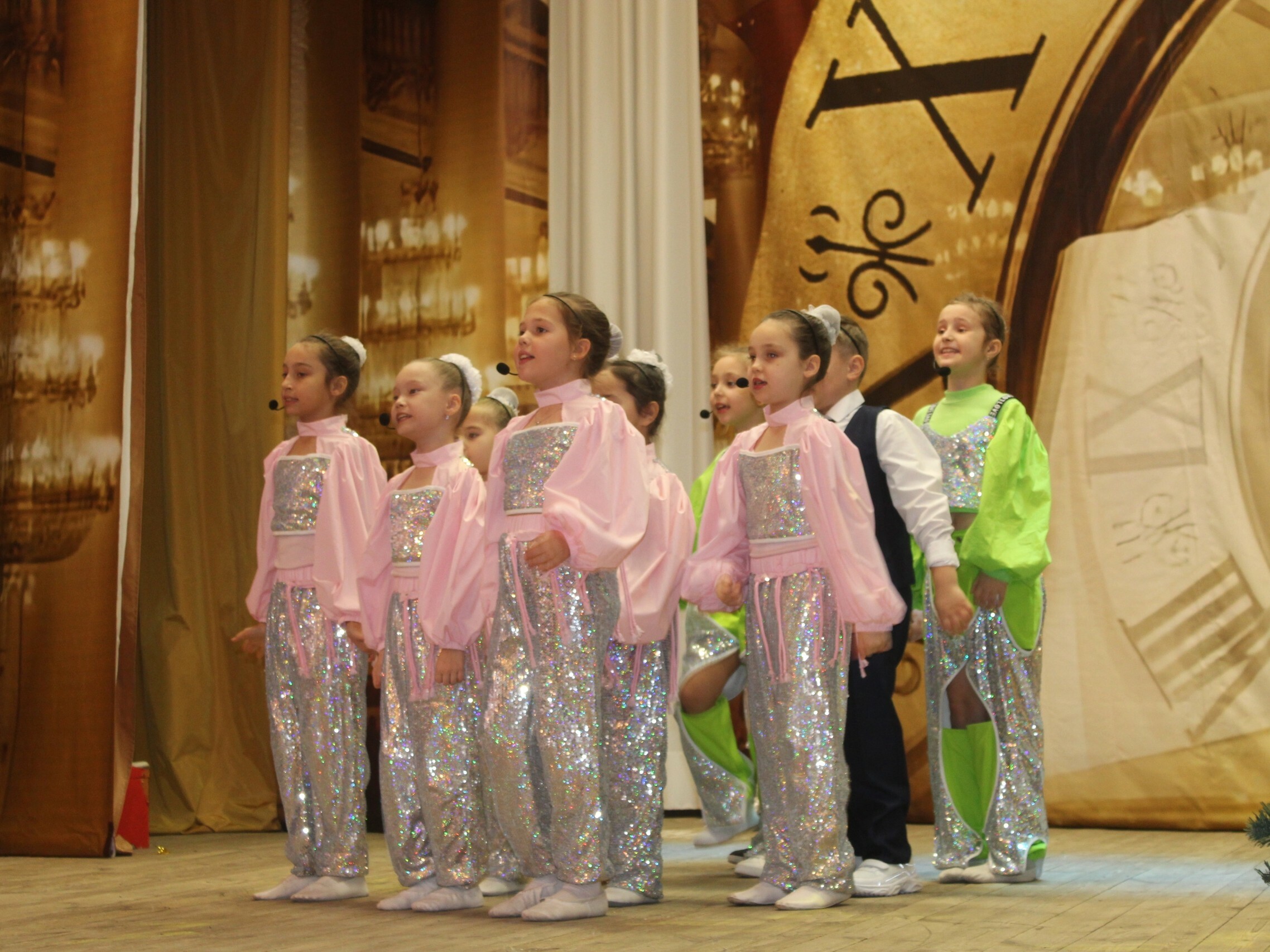 В Салавате детей участников специальной военной операции пригласили на елку