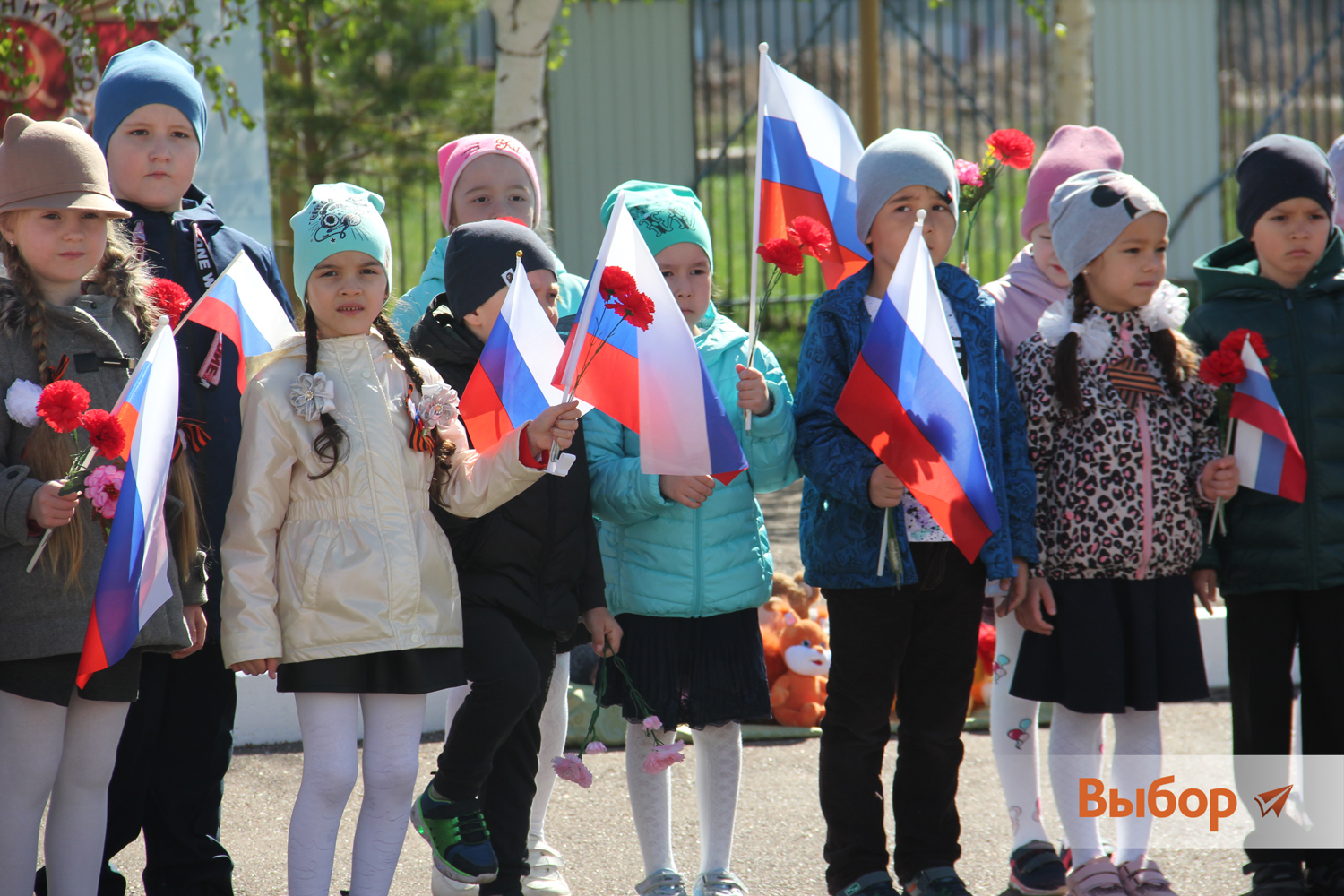 В Салавате дети приняли участие во флешмобе ко Дню Победы