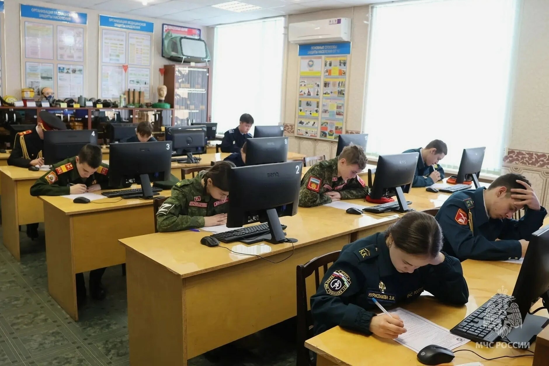 Кадеты школы № 2 представили Салават на конкурсе «Лучший кадет по профилю МЧС»