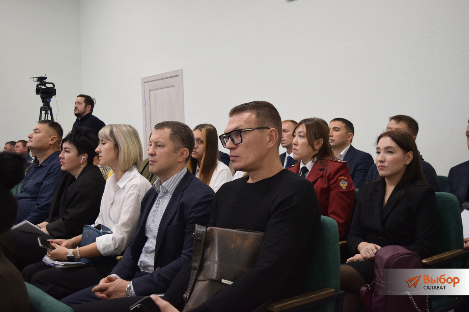 Радий Хабиров ответил на вопросы салаватских предпринимателей