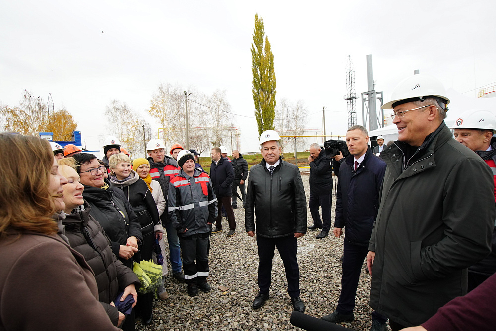 В Салавате глава Башкирии участвовал в открытии резервуарного парка ООО "Битум"
