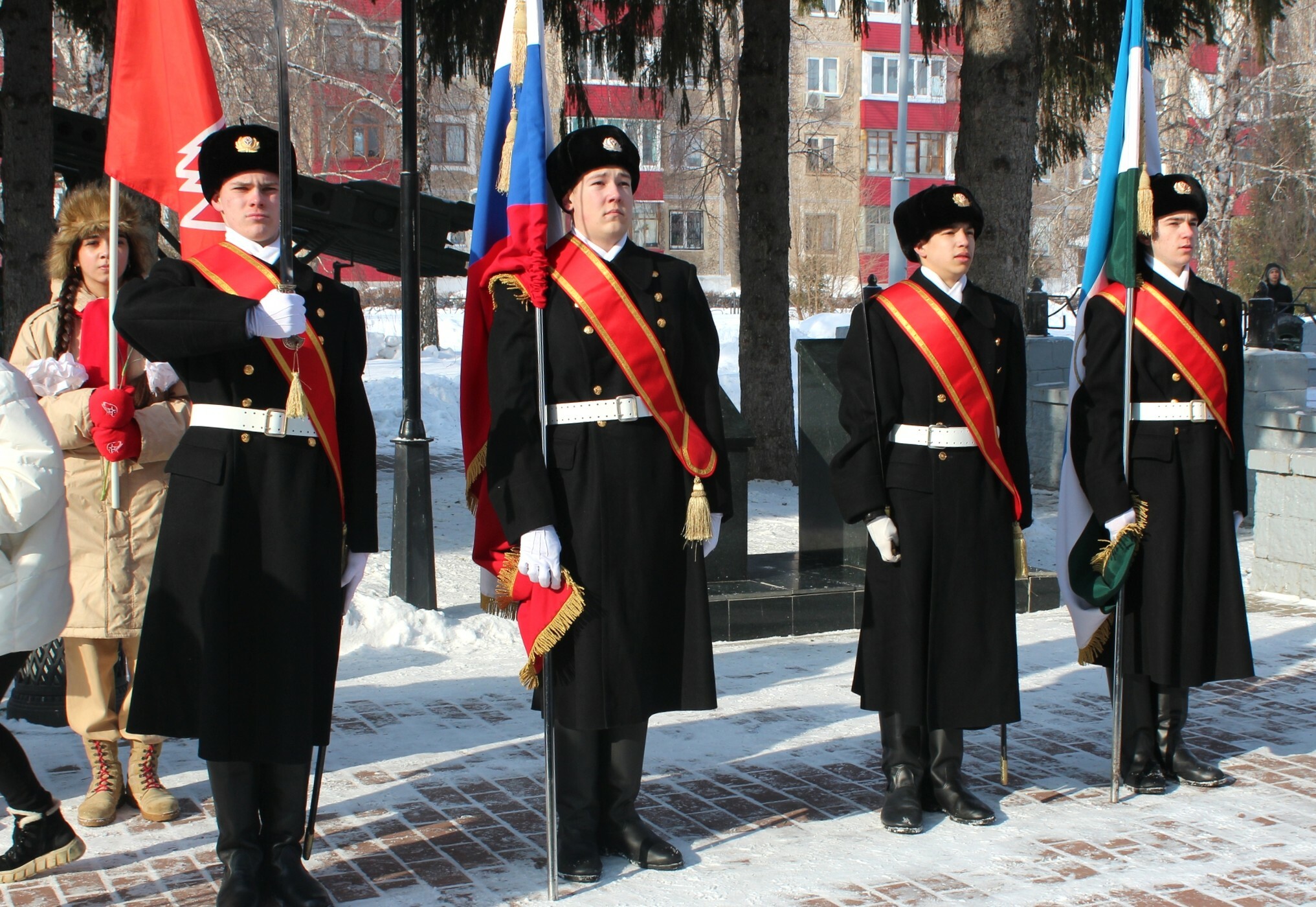В День защитника Отечества на мемориале «Вечный огонь» в Салавате прошел митинг