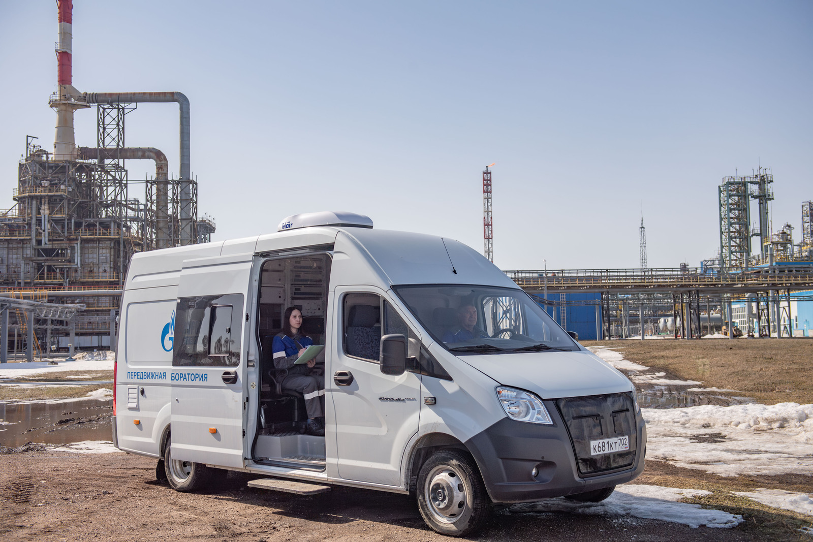 Компания «Газпром нефтехим Салават» закупила вторую передвижную экологическую лабораторию
