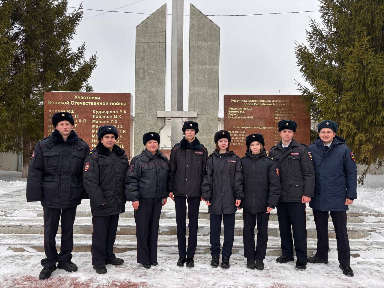 Начинающие свой путь сотрудники органов внутренних дел Салавата приняли присягу