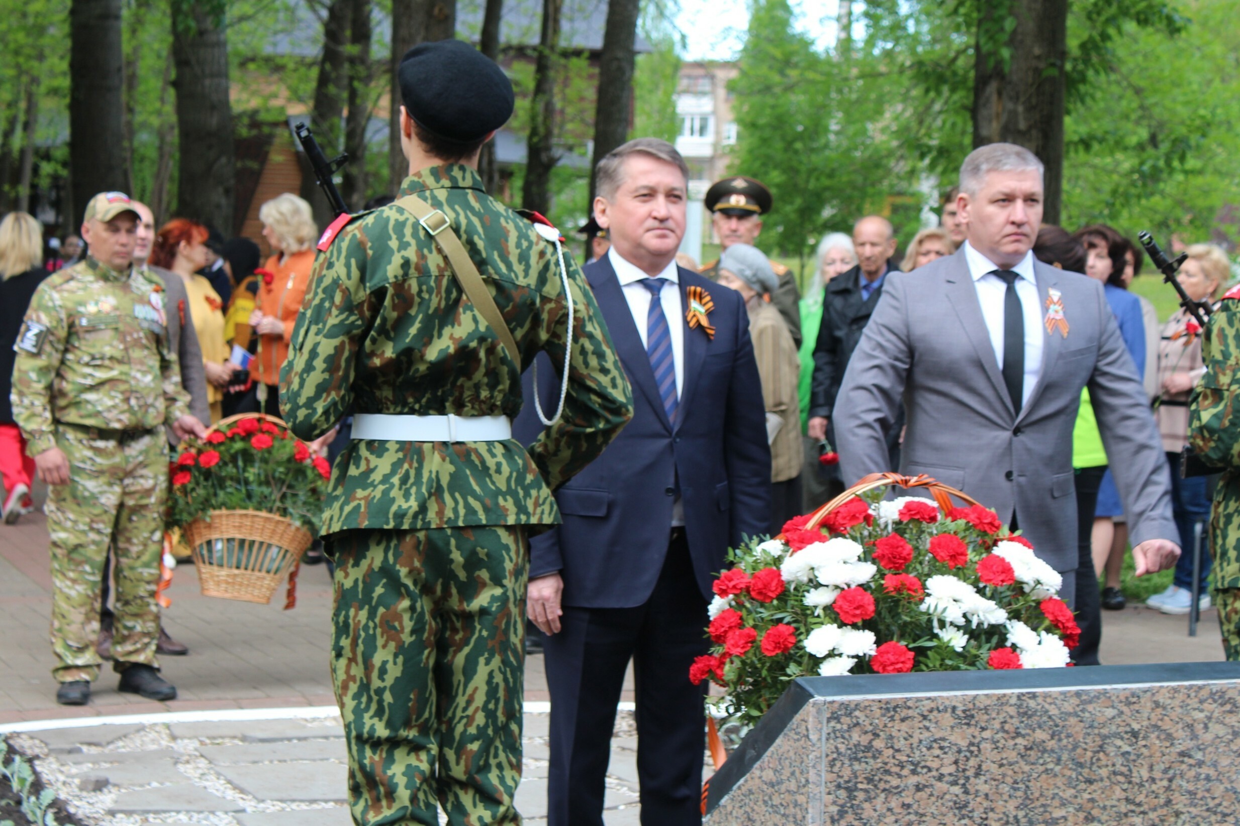 В Салавате на мемориалах прошли торжественные митинги памяти