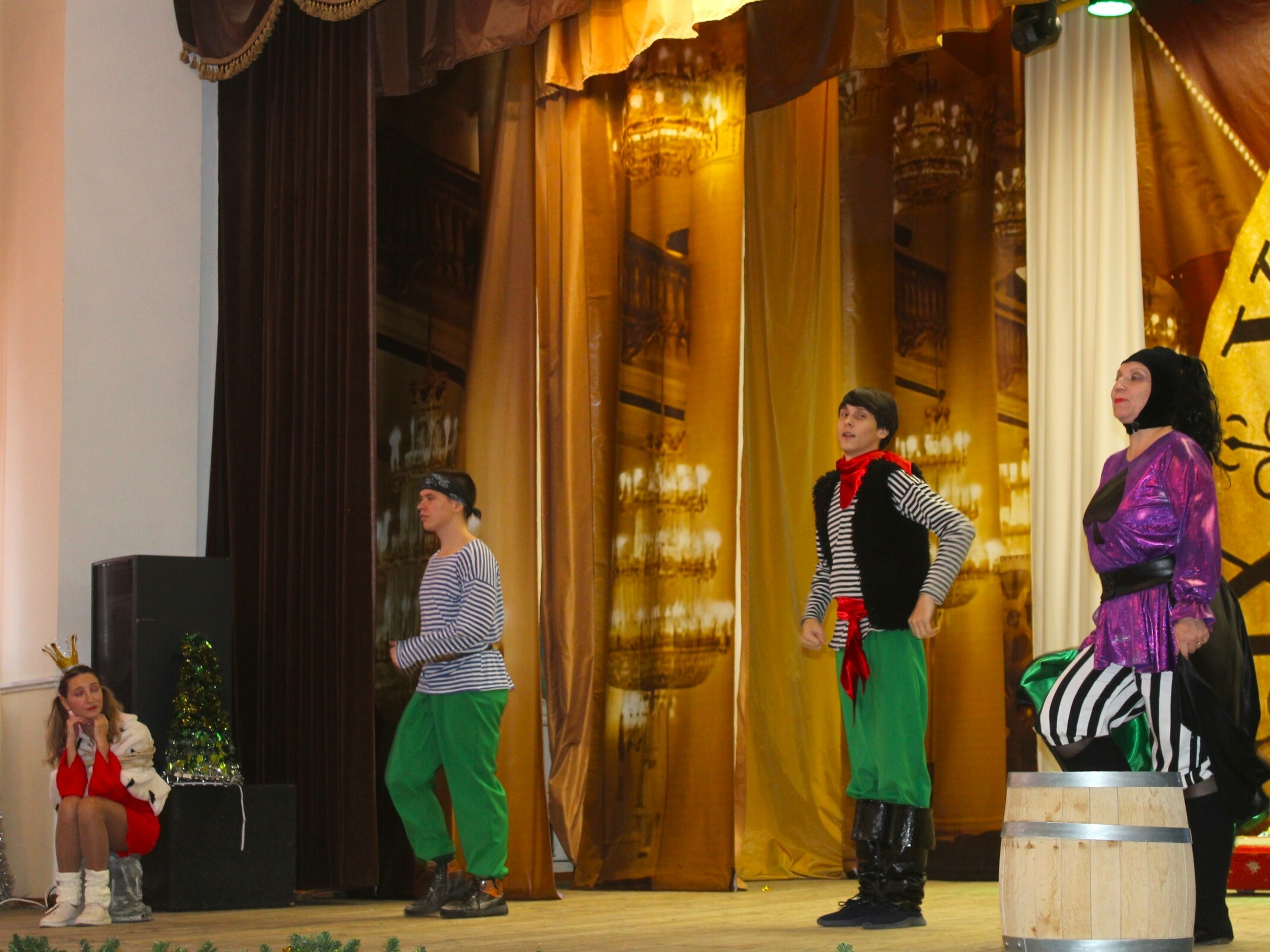 В Салавате детей участников специальной военной операции пригласили на елку