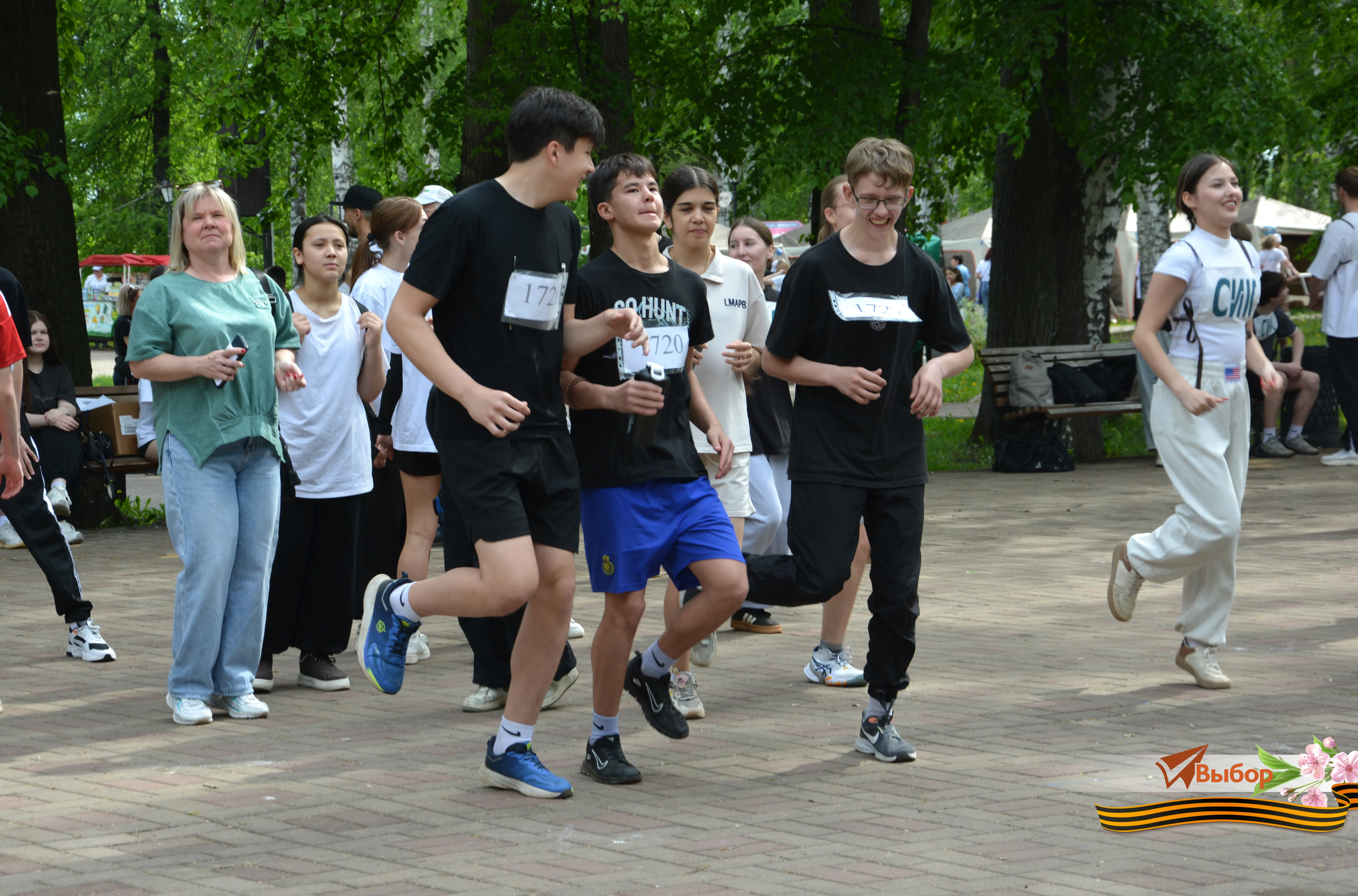 В Салавате провели легкоатлетическую эстафету, посвященную 81-й годовщине Победы