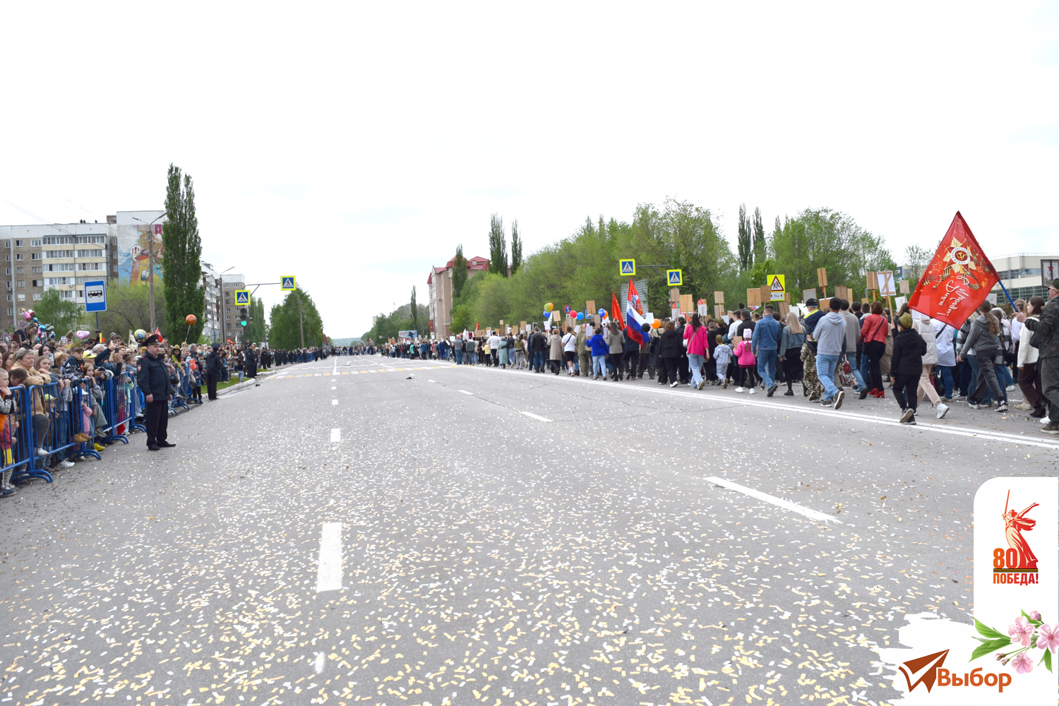 «Бессмертный полк» в Салавате собрал 10 000 участников
