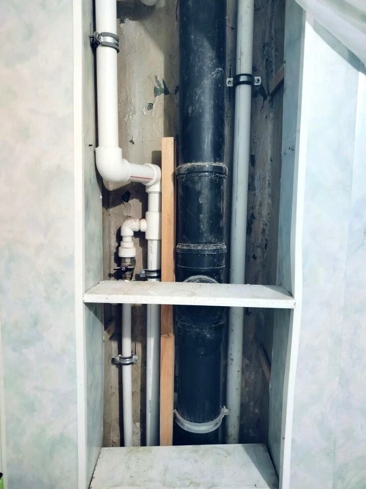 В Салавате заменили трубы в доме, построенном в 1961 году