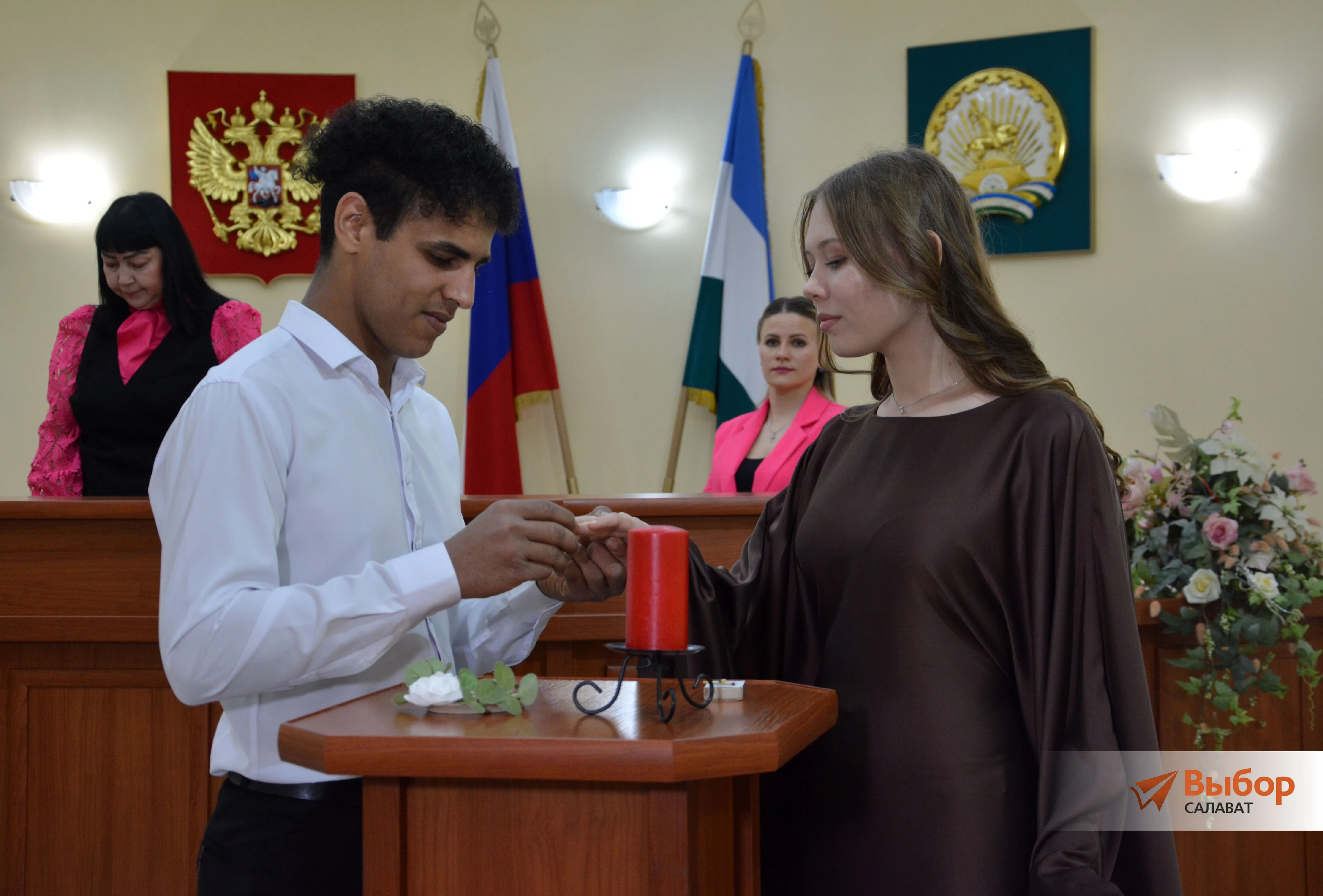 В Международный день семьи в Салавате чествовали юбиляров семейной жизни