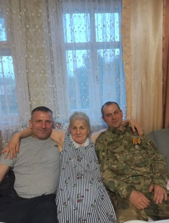 В школе № 18 Салавата открыли Парту Героя