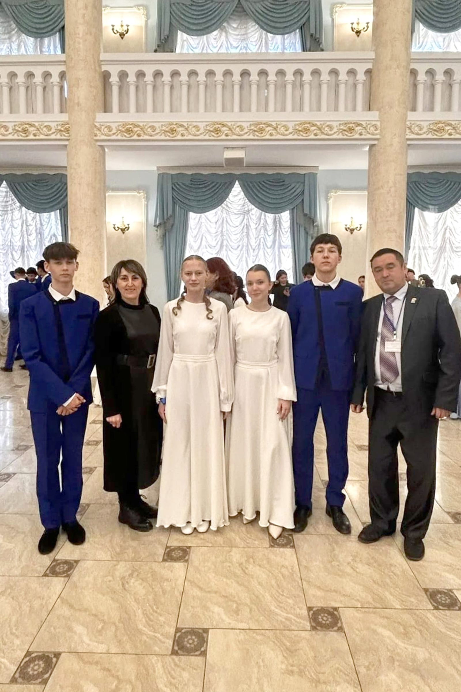 Юные шаймуратовцы из Салавата танцевали на балу