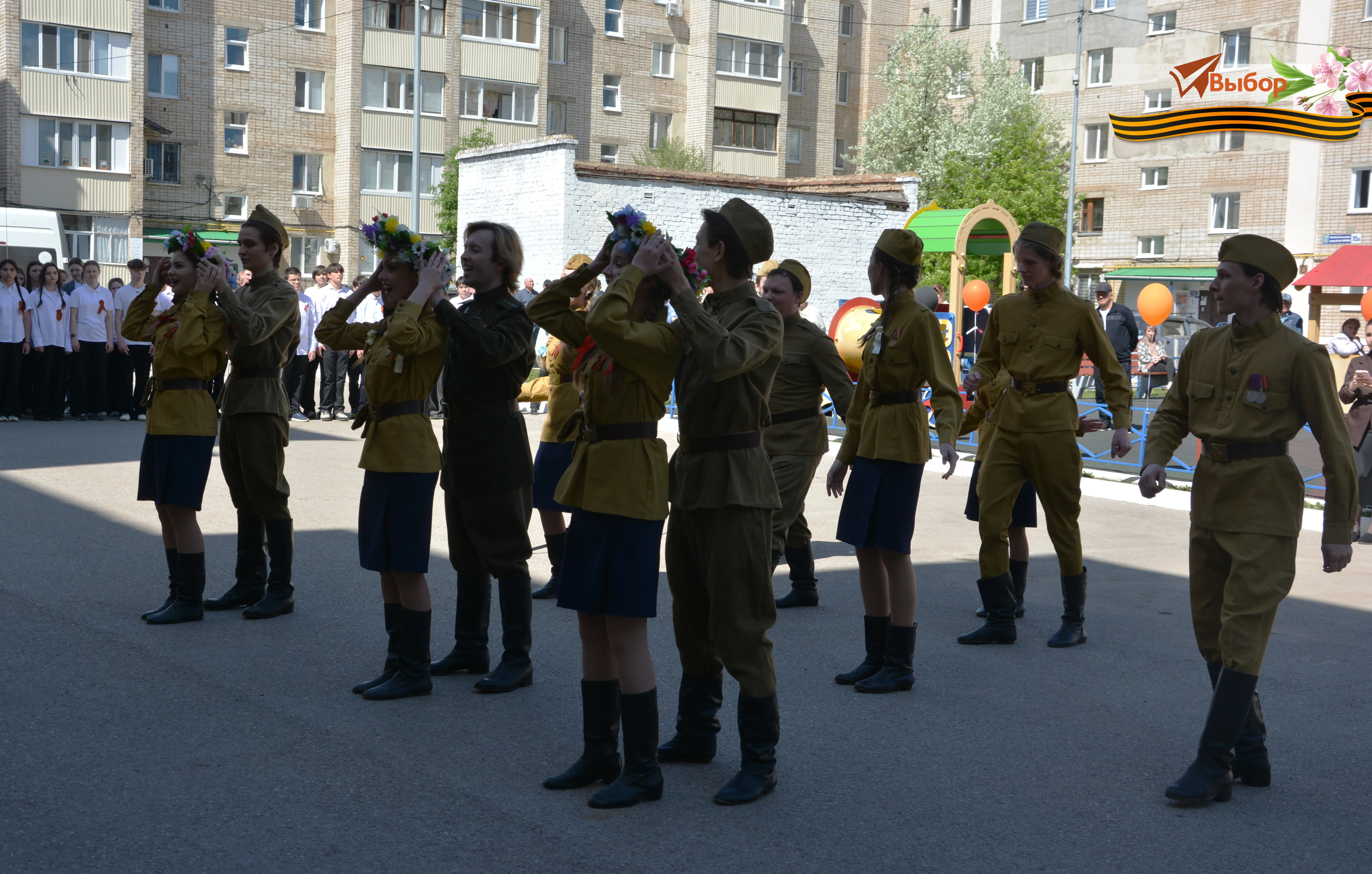 В Салавате парад Победы прошел у дома ветерана ВОВ Таиса Губаевича Колышева