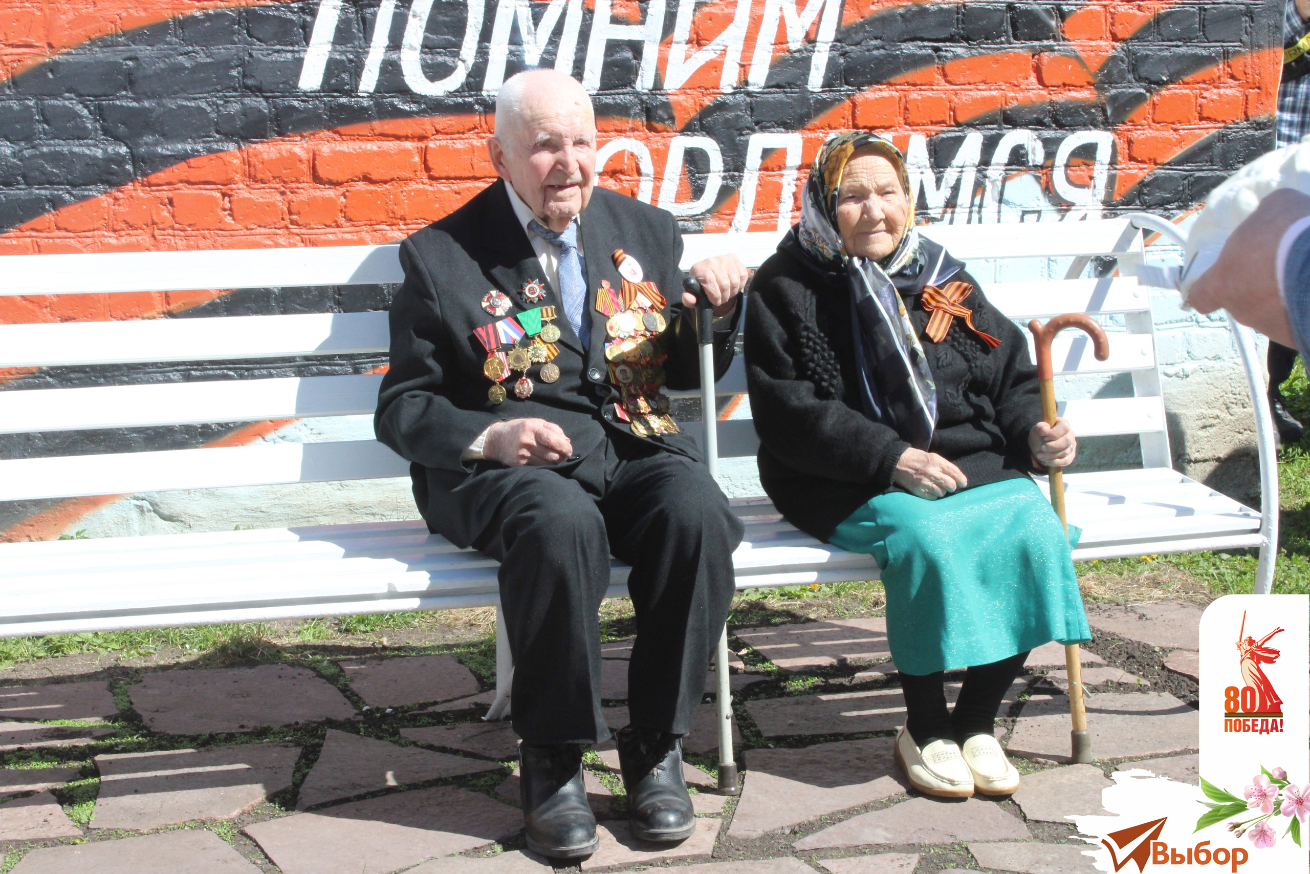 В Салавате поздравили ветерана Великой Отечественной войны Владимира Пискарева