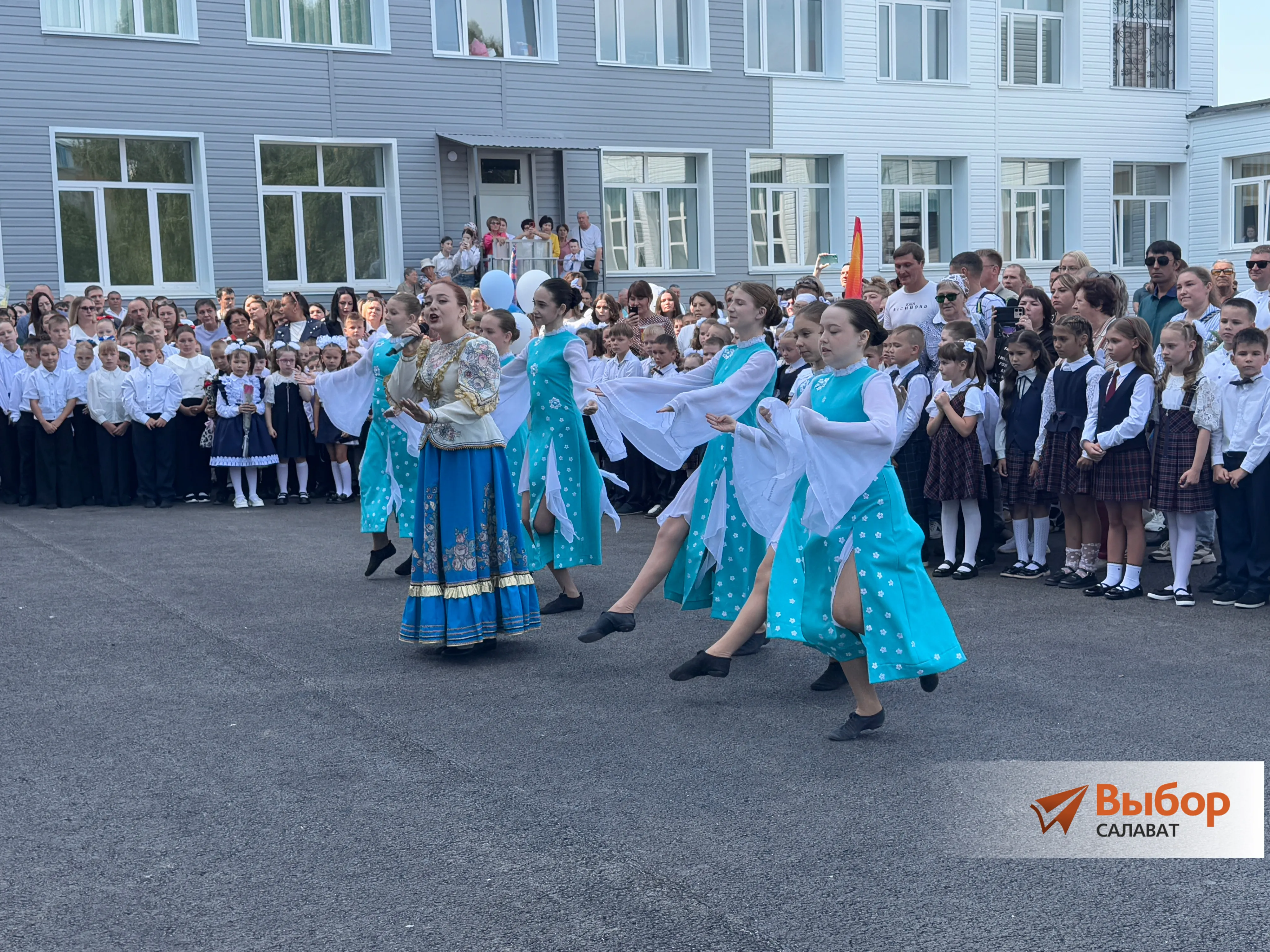 В школе № 7 Салавата прозвенел первый звонок