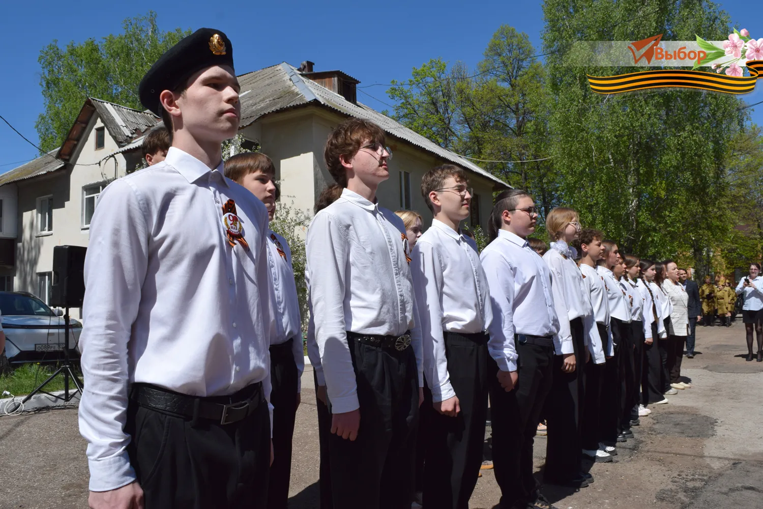 В Салавате поздравили ветерана ВОВ Никифора Елисеева